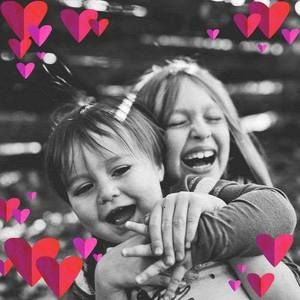 Meet your Posher, Izza